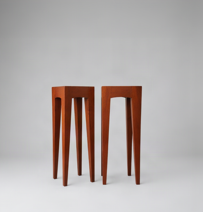 Pedestal Table