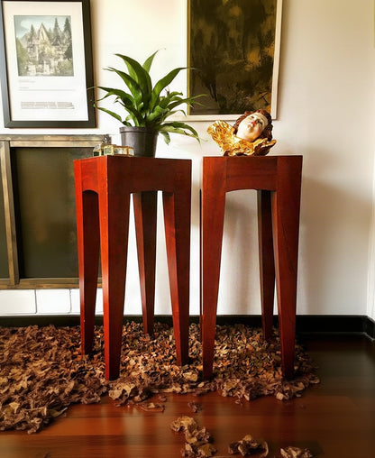 Pedestal Table